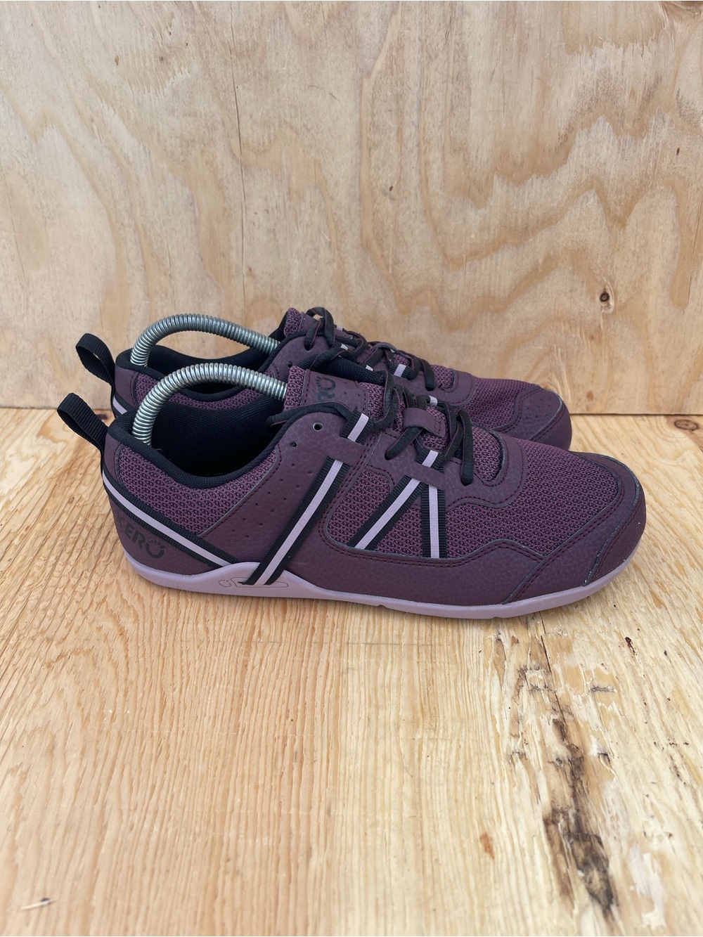xero prio barefoot shoes womens 8.5 sneakers